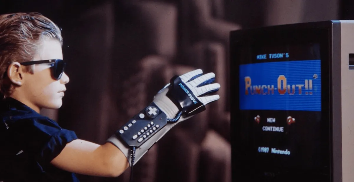 El powerglove de nintendo. Todo vuelve.